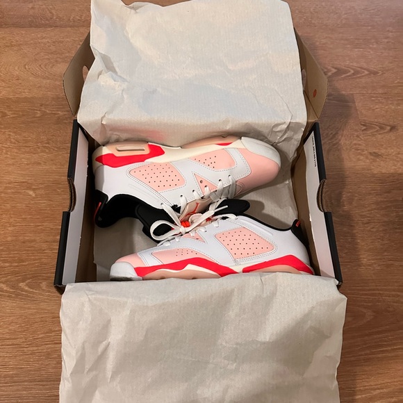 Air Jordan 6 Retro Low - Picture 3 of 6